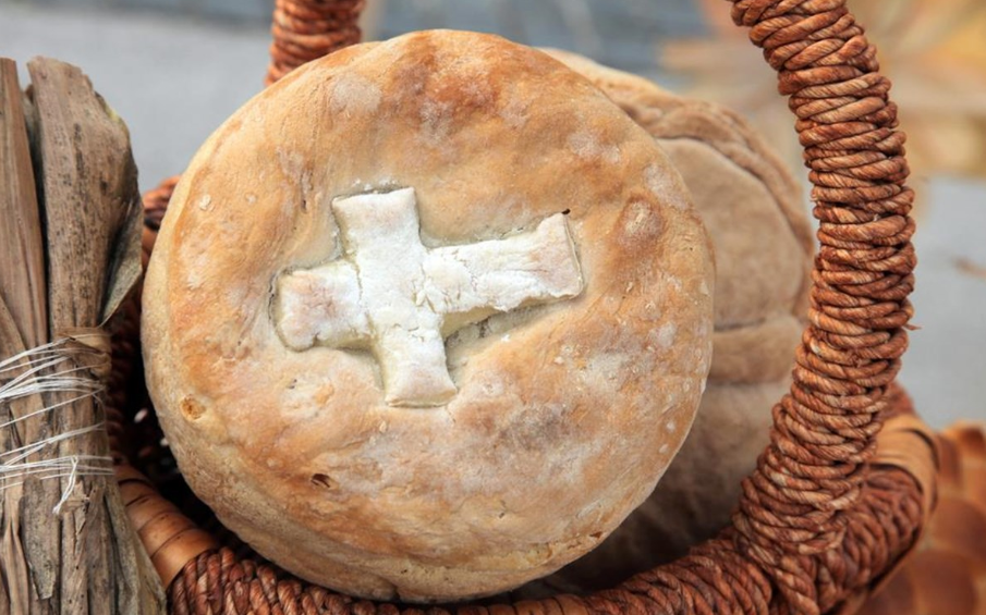 το ψωμί στα έθιμα των ελλήνων